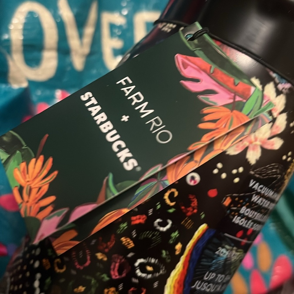 π¦πΉπ¦β’ 𫦠Farm Rio x Starbucks π«¦β’ π§π»ββοΈ π¦π§π»ββοΈ - Picture 6 of 12